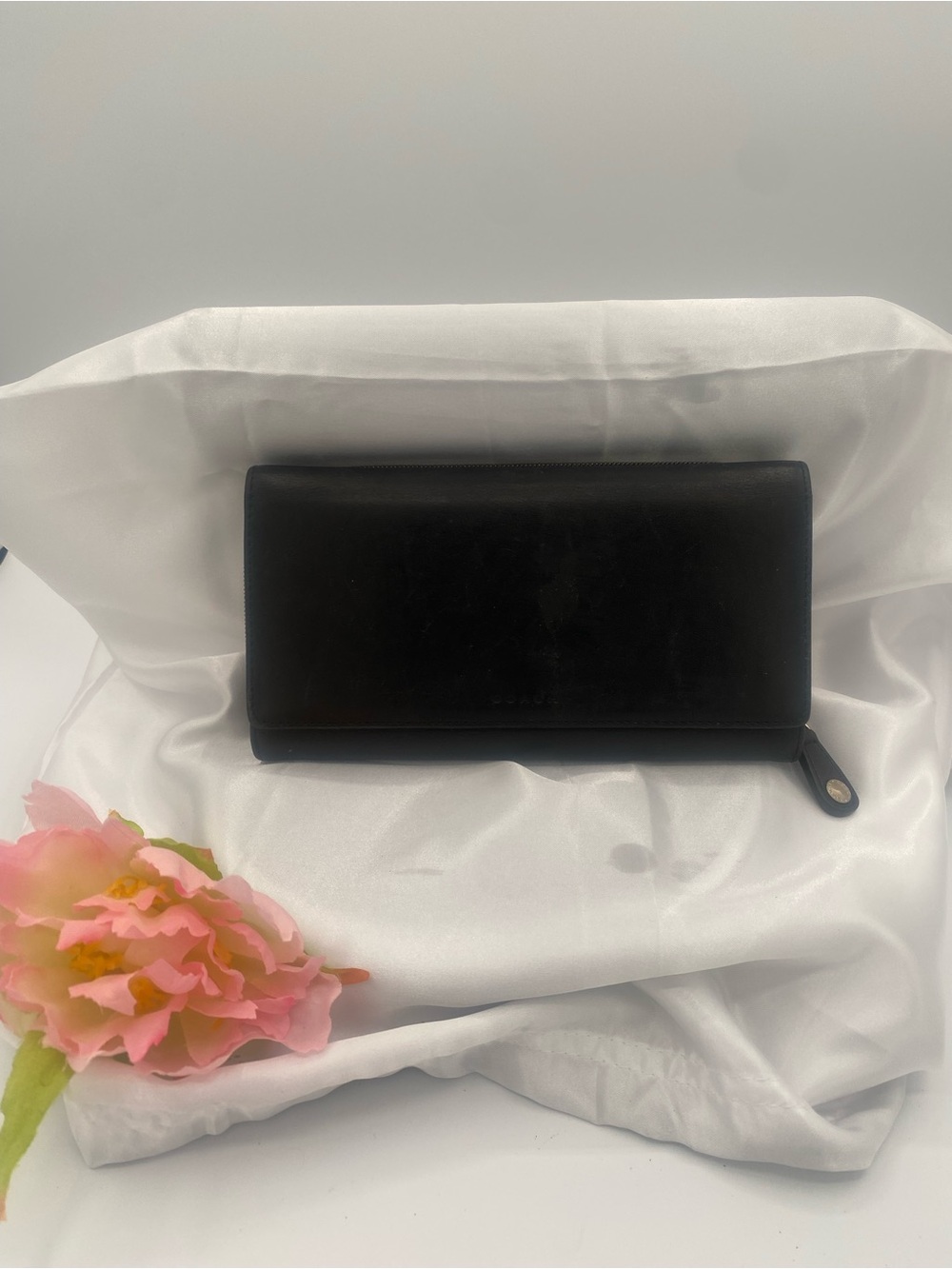 Coach Legacy Collection Vintage Black Leather TriFold Wallet Embossed Logo